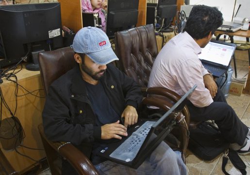 102244480-internet-cafe-iran.jpg