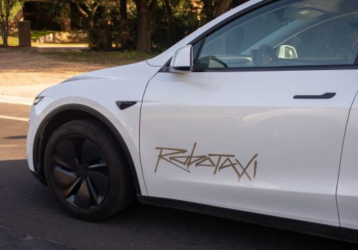 108162370-1750678375068-gettyimages-2220873080-AUSTIN_ROBOTAXI.jpeg