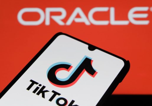 108202094-1758550710439-gettyimages-2235837743-AFS_TikTokOraclePhotoIlustration_2JPG.jpeg